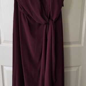 Elegant Knot-Front Women's Dress in Deep Plum